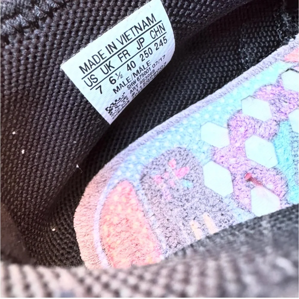 Adidas x Pharrell “Human Species” NMD Human Race in men’s size 7 or women’s 8.5 - Picture 7 of 10